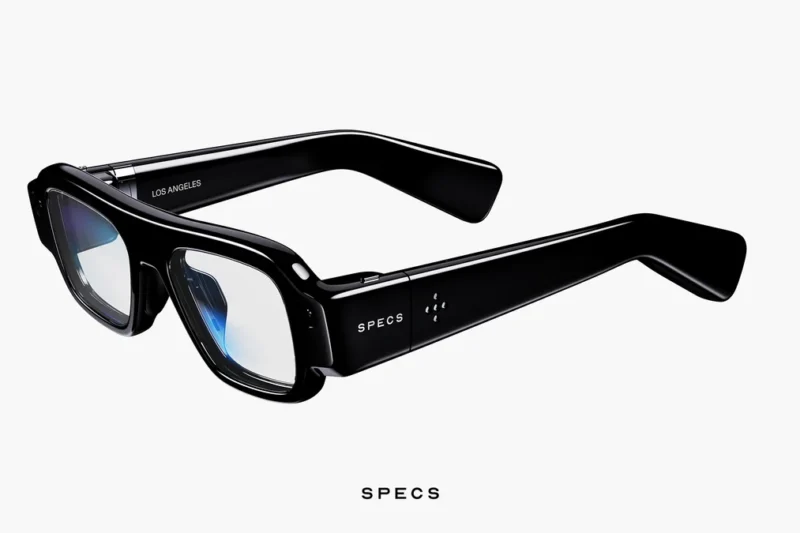 Snap Beats Tech Giants to the Punch: CEO Evan Spiegel Demos "Specs" Standalone True AR Glasses Live on Stage